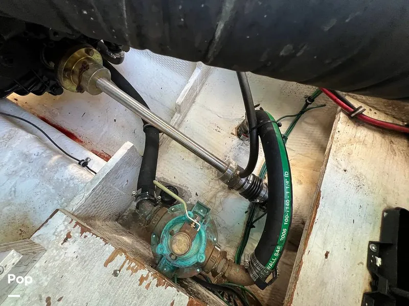 Slide: The Image of Cruisers Yachts Esprit 3370 1991 - 15056835