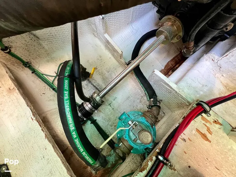 Slide: The Image of Cruisers Yachts Esprit 3370 1991 - 15056836