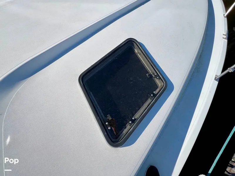 Slide: The Image of Cruisers Yachts Esprit 3370 1991 - 15056918