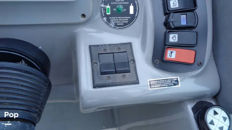 Slide: The Image of Cruisers 300 Express 2005 - 15574813