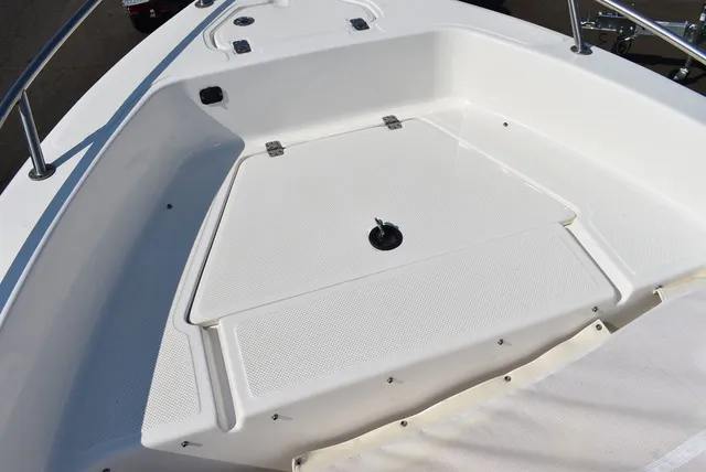 Slide: The Image of Key West Boats 176CC 2020 - 39