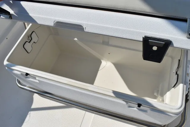 Slide: The Image of Key West Boats 176CC 2020 - 27