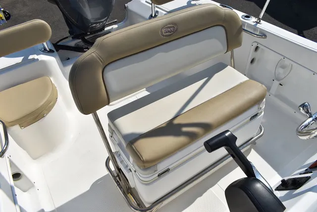 Slide: The Image of Key West Boats 176CC 2020 - 24