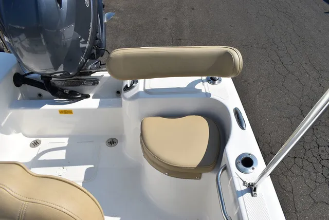 Slide: The Image of Key West Boats 176CC 2020 - 17