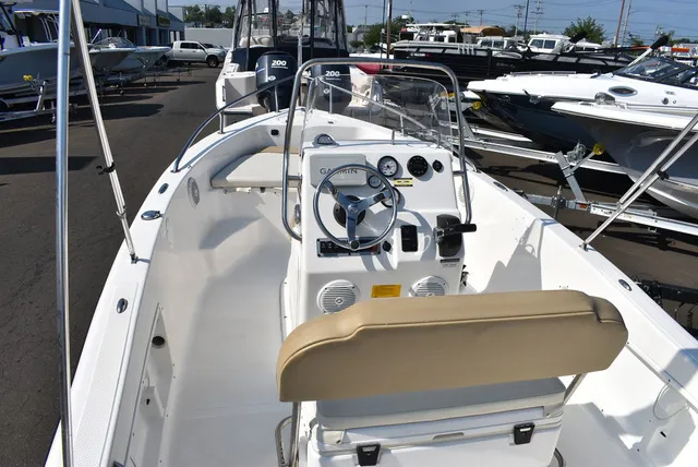 Slide: The Image of Key West Boats 176CC 2020 - 16