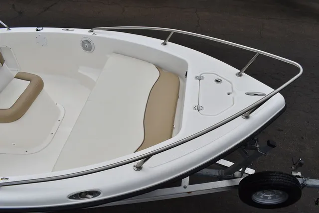 Slide: The Image of Key West Boats 176CC 2020 - 10