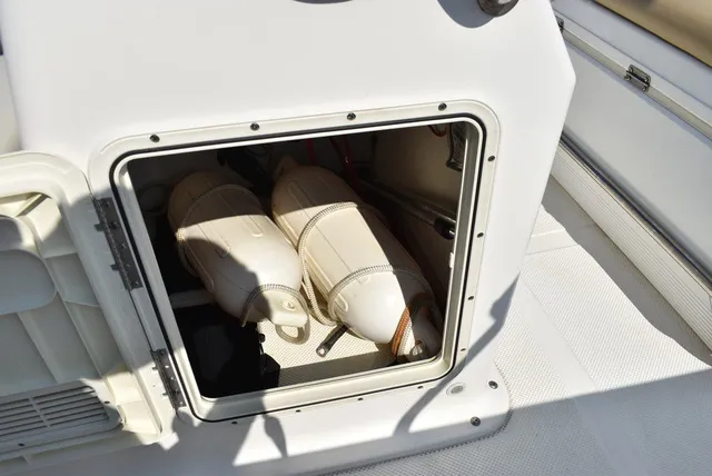 Slide: The Image of Key West Boats 176CC 2020 - 34