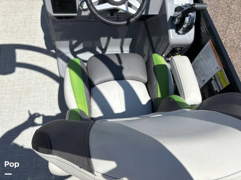 Slide: The Image of Godfrey 250 XP 2020 - 15702930