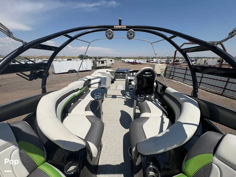 Slide: The Image of Godfrey 250 XP 2020 - 15702949