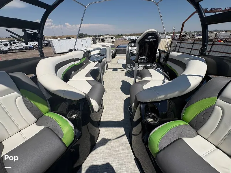 Slide: The Image of Godfrey 250 XP 2020 - 15702954