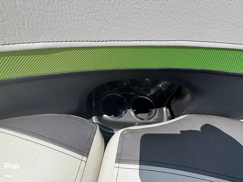 Slide: The Image of Godfrey 250 XP 2020 - 15702955