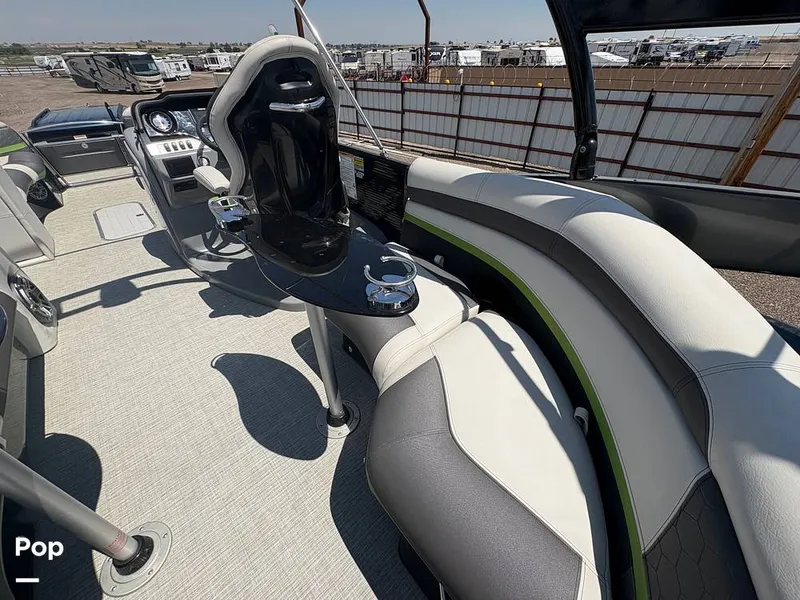 Slide: The Image of Godfrey 250 XP 2020 - 15702968