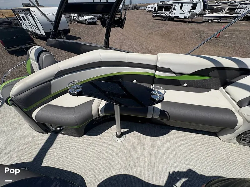 Slide: The Image of Godfrey Pontoon 250 XP 2020 - 15702945