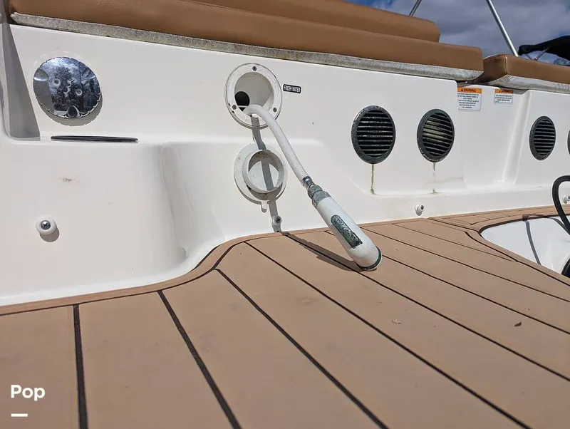 Slide: The Image of Bayliner DX2000 2022 - 15173693