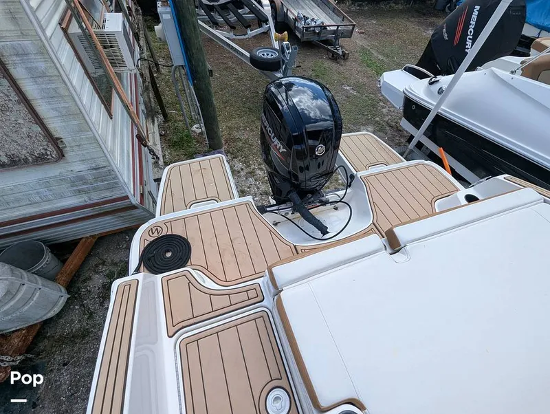 Slide: The Image of Bayliner DX2000 2022 - 15173660