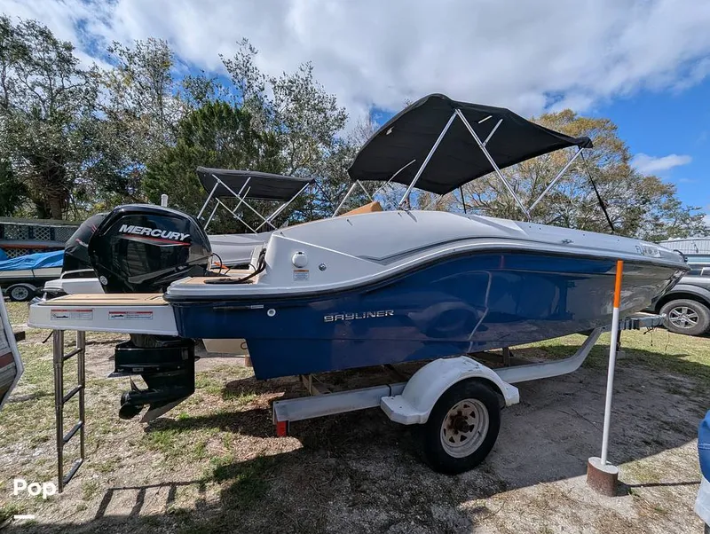 Slide: The Image of Bayliner DX2000 2022 - 15173682