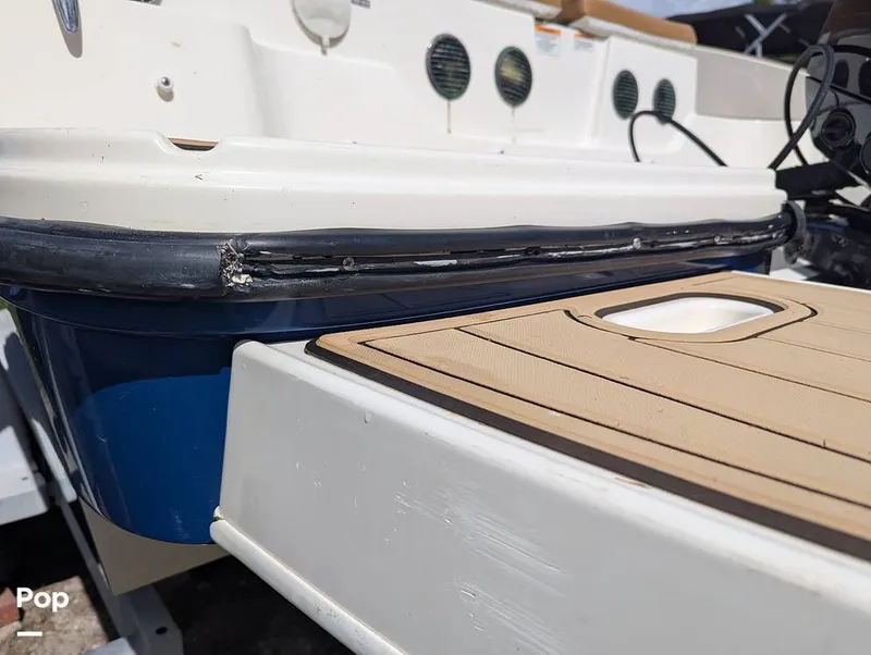 Slide: The Image of Bayliner DX2000 2022 - 15173692