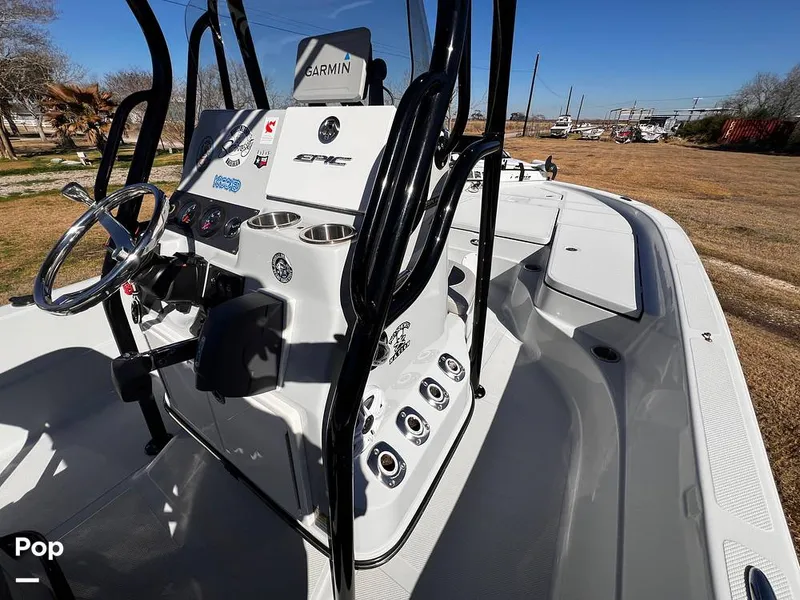 Slide: The Image of Epic 22SC 2014 - 15118360