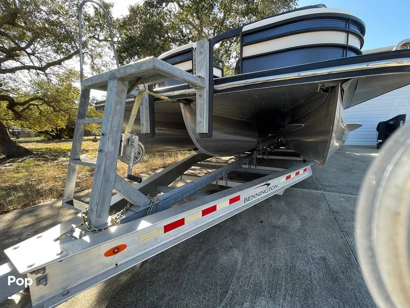 Slide: The Image of Bennington 30-RSR 2019 - 15122210