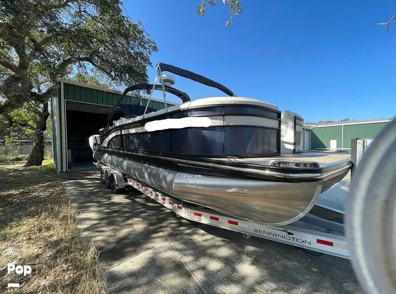 Slide: The Image of Bennington 30-RSR 2019 - 15122742