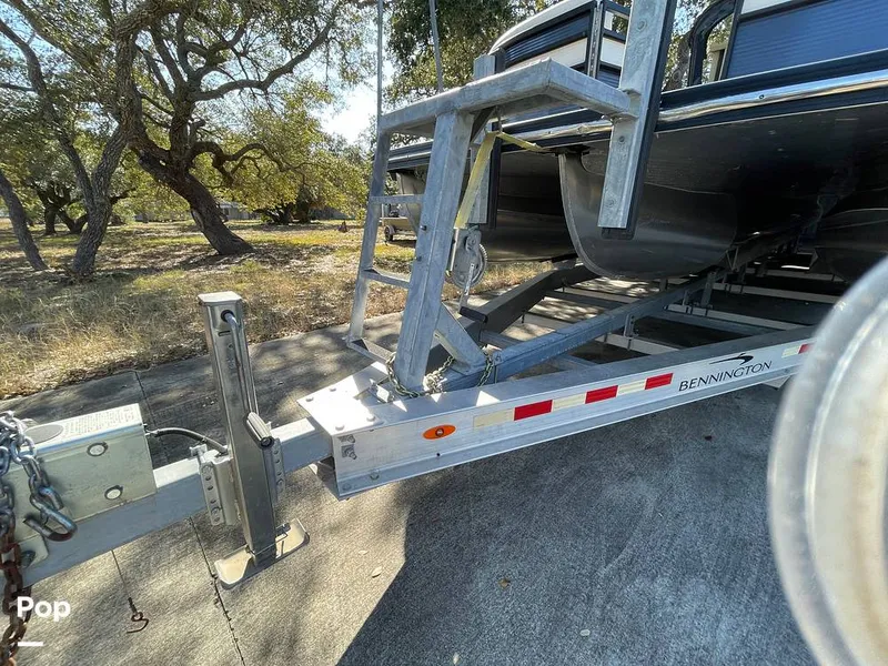 Slide: The Image of Bennington 30-RSR 2019 - 15122275