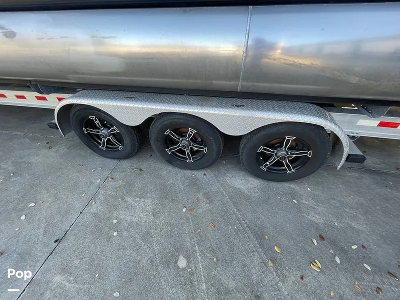 Slide: The Image of Triple Axel Trailer - 15122289