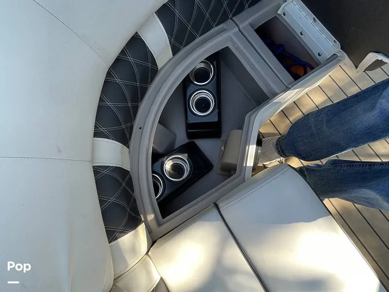 Slide: The Image of Bow Passenger Seating With Storage - 15122303