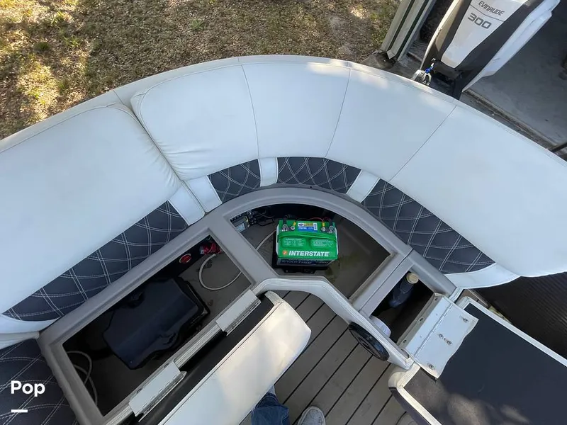 Slide: The Image of Stern Passenger Seating With Storage - 15122348