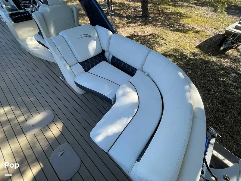 Slide: The Image of Stern Passenger Seating With Storage - 15122364