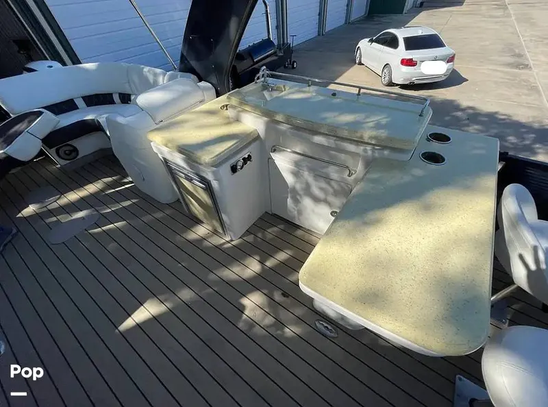 Slide: The Image of Deck Bar - 15122725