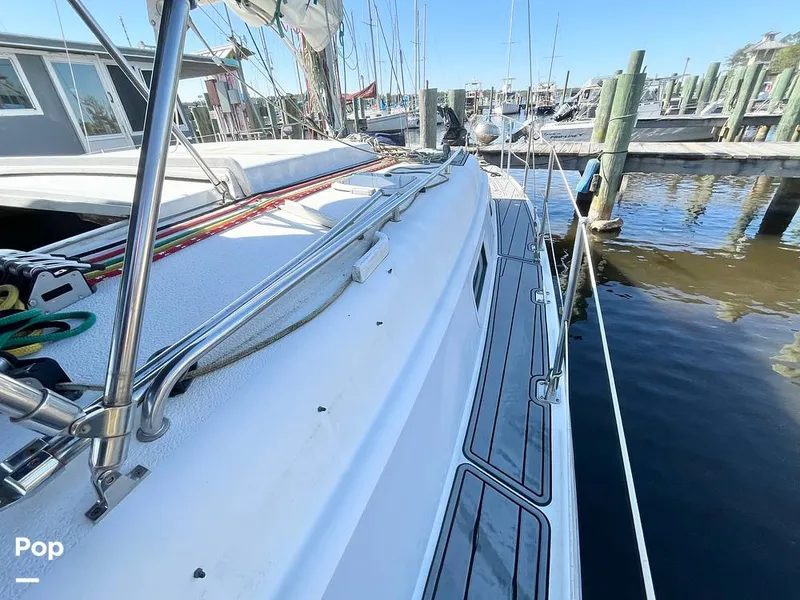 Slide: The Image of Non-skid Deck - 15263344