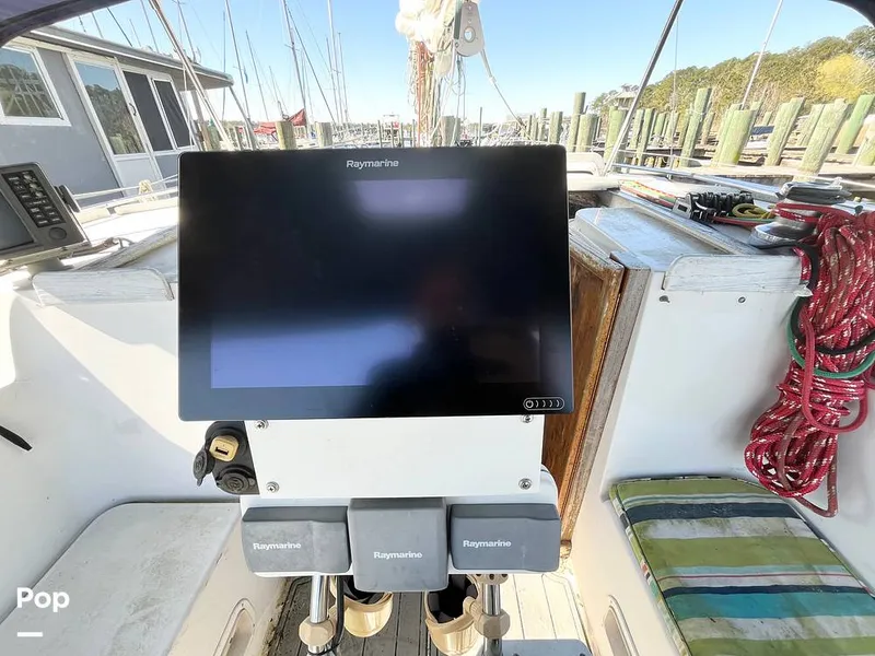 Slide: The Image of GPS / Fishfinder - 15263332