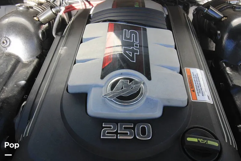Slide: The Image of 4.5L Mercruiser 250HP - 15120752