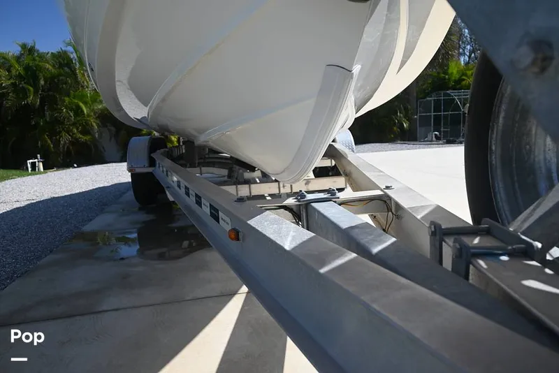 Slide: The Image of Cobia 240 DC 2021 - 15160176