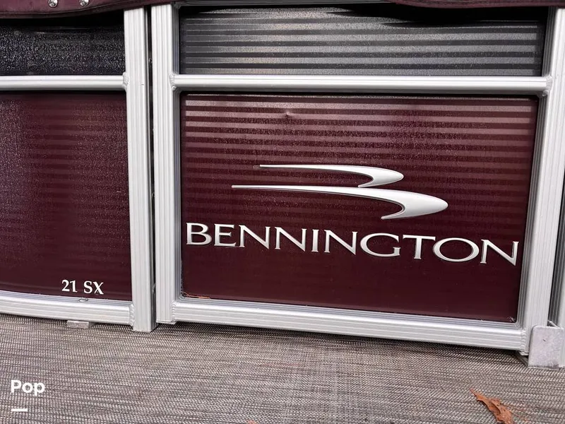 Slide: The Image of Bennington SX21 2020 - 15073561