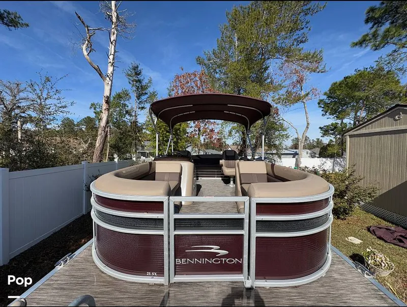 Slide: The Image of Bennington SX21 2020 - 15084017