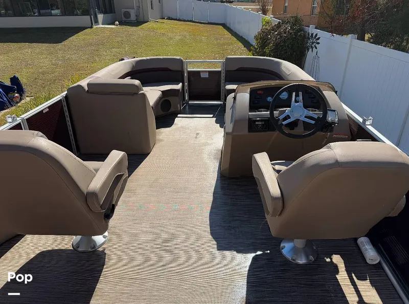 Slide: The Image of Bennington SX21 2020 - 15084067