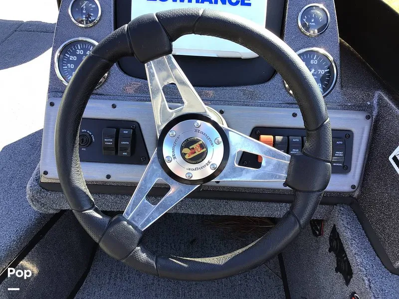 Slide: The Image of Ranger VS1882 2023 - 15166539