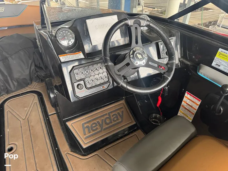 Slide: The Image of Heyday Wake Boats WT 2DC 2022 - 15145489