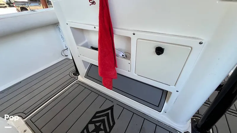 Slide: The Image of Sea Born LX24 XE 2021 - 15220347