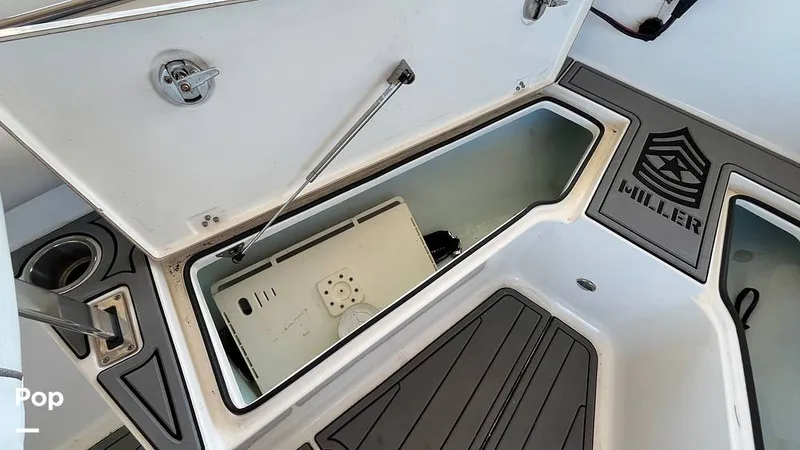 Slide: The Image of Sea Born LX24 XE 2021 - 15220367