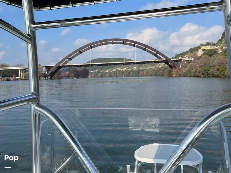 Slide: The Image of Shallow Sport 20 Classic 2023 - 15284102