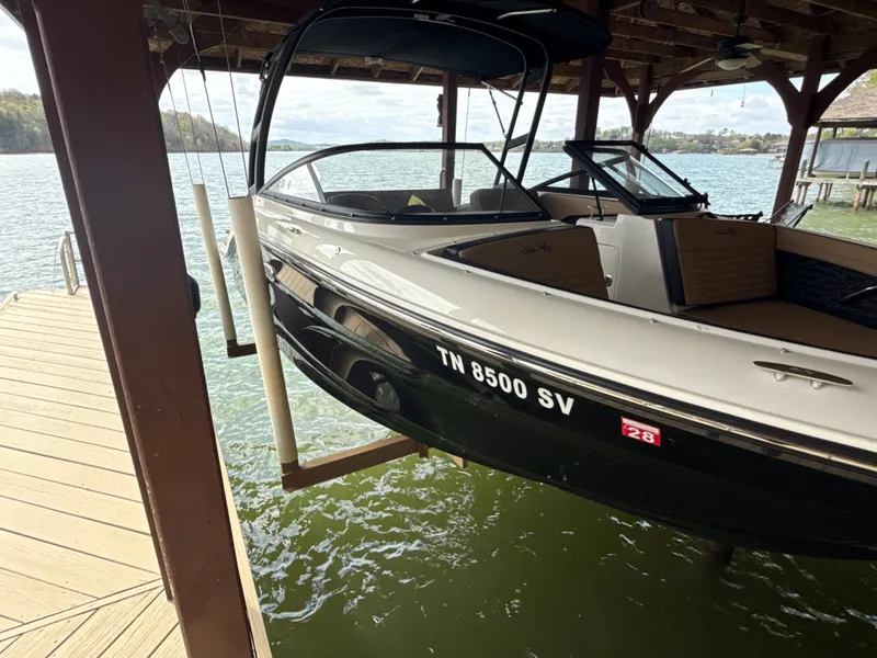The Image of Sea Ray SPX 210 2025 - 0
