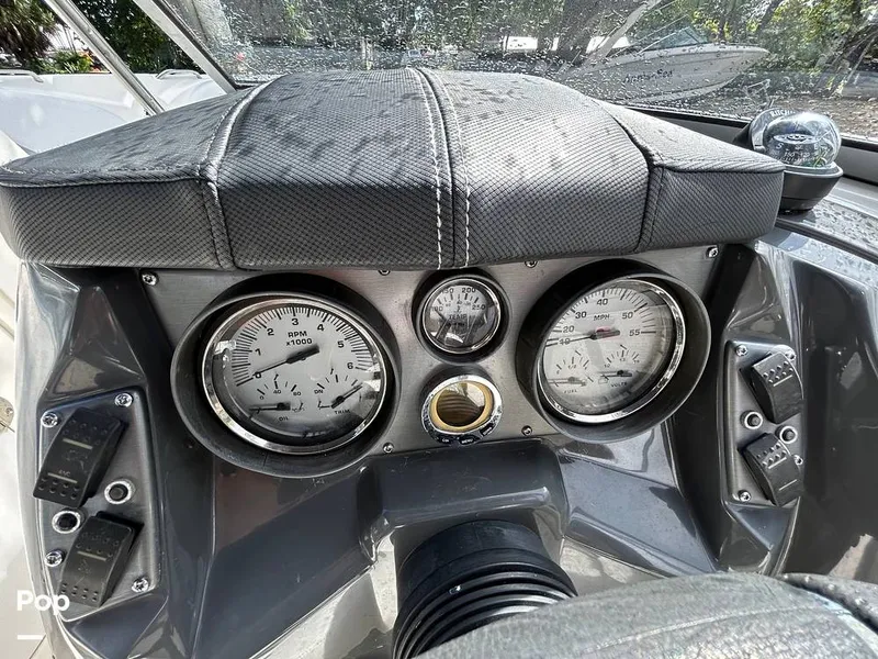 Slide: The Image of Larson LXI 292 2013 - 15939338