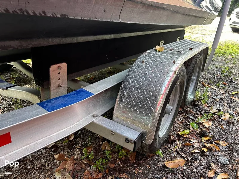 Slide: The Image of Larson LXI 292 2013 - 15939398