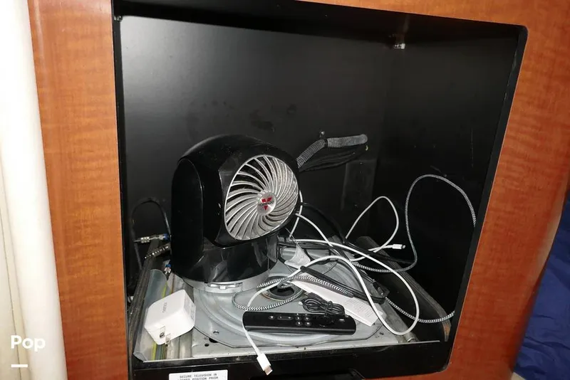 Slide: The Image of Sea Ray 300 Sundancer 2005 - 15250035