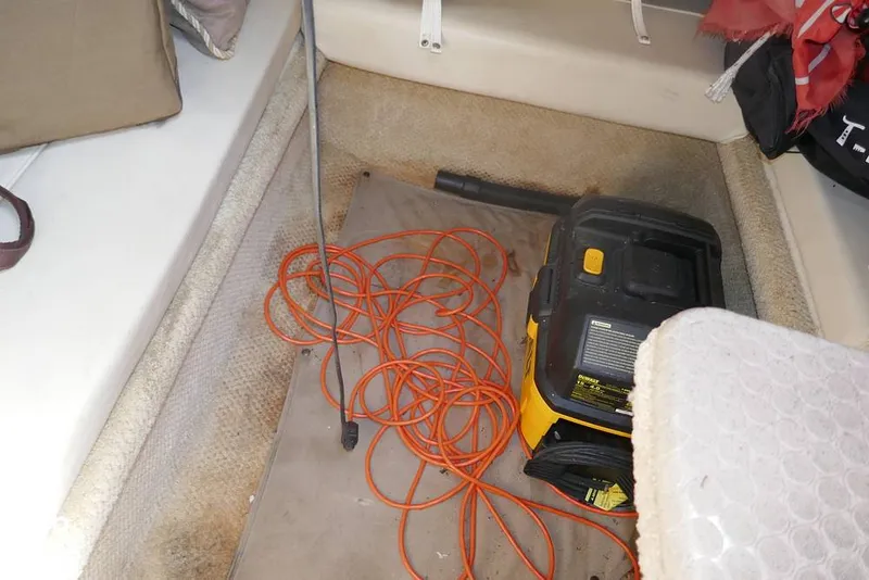 Slide: The Image of Sea Ray 300 Sundancer 2005 - 15250051