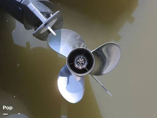 Slide: The Image of Propeller - 15106233