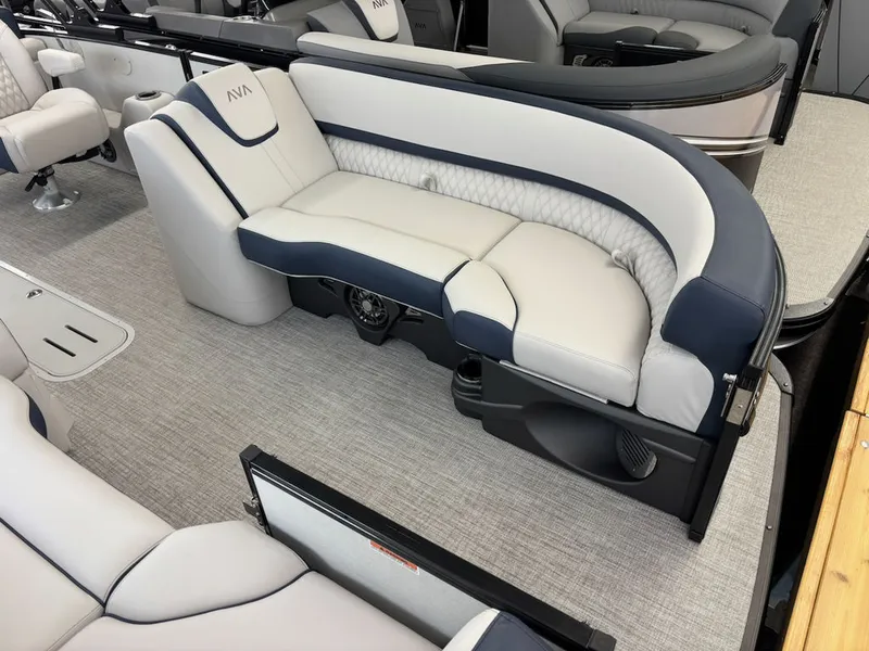 Slide: The Image of Avalon Catalina Quad Lounger Shift 23 FT 2027 - 1