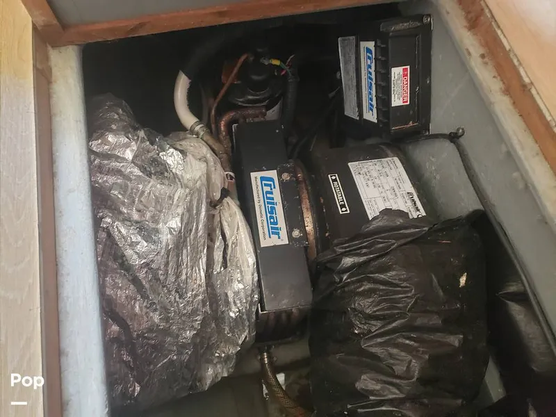 Slide: The Image of Sea Ray 450 Express Bridge 2001 - 15910001